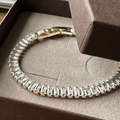 VIAMAJA Armbånd<Tennisarmbånd Thelma med zirkoner - guldbelagt