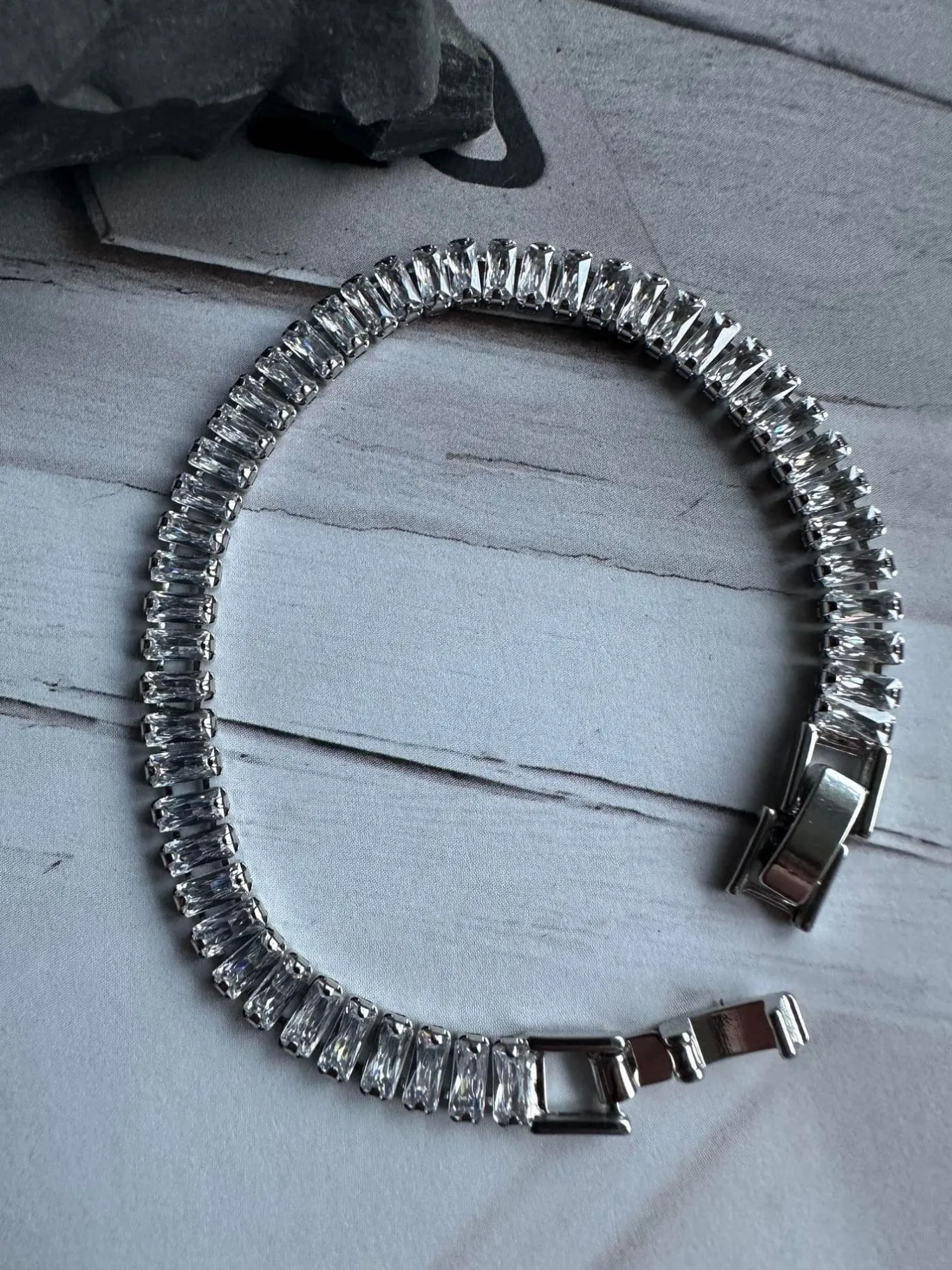 VIAMAJA Armbånd<Tennisarmbånd Thelma med zirkoner - rhodium belagt