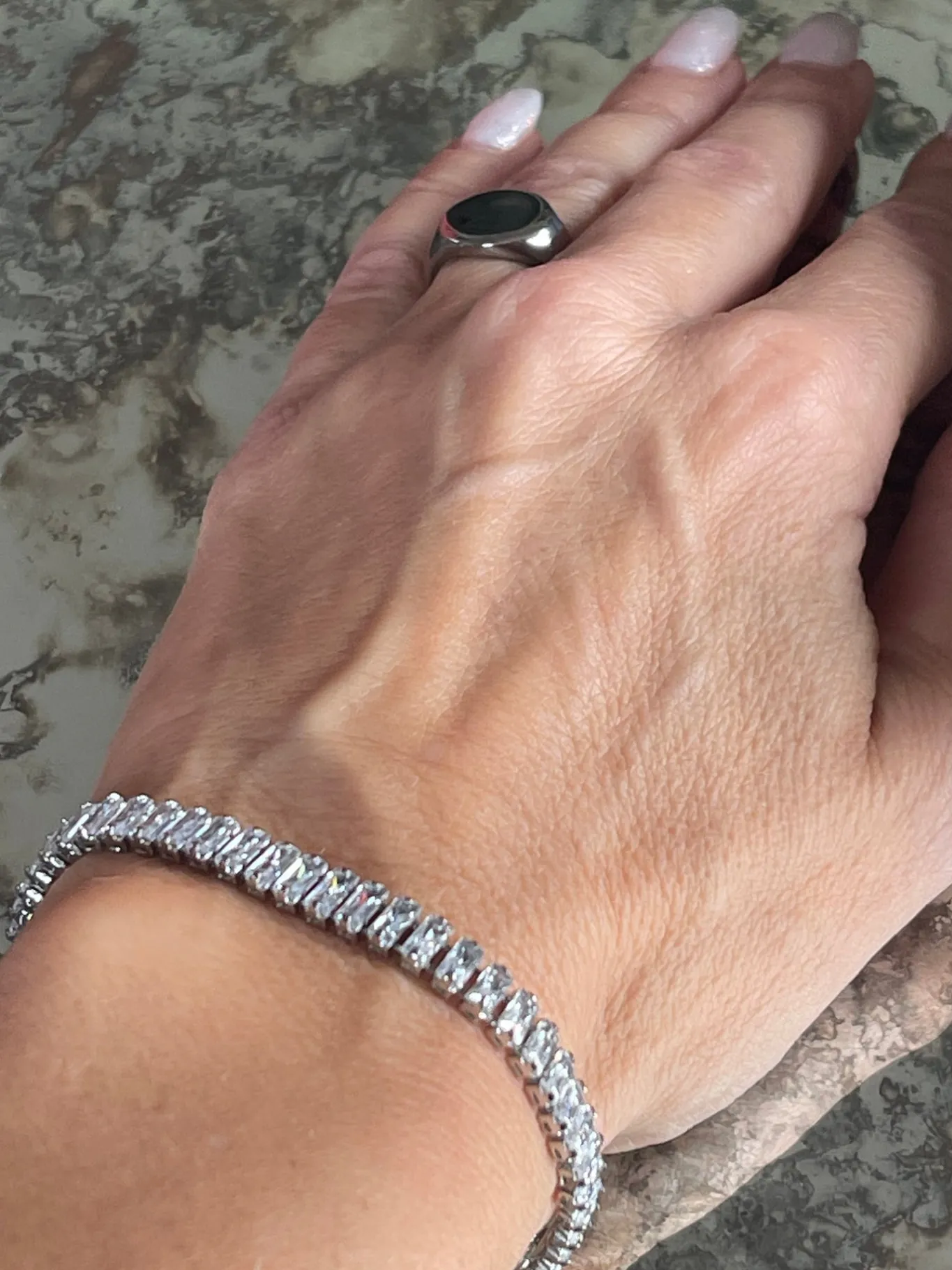 VIAMAJA Armbånd<Tennisarmbånd Thelma med zirkoner - rhodium belagt