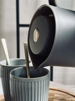 VIAMAJA Kander Og Karafler|Kaffe Og Te Tilbehør<Termokande – Med trykknap funktion - 1 liter