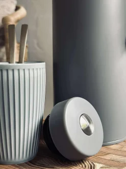 VIAMAJA Kander Og Karafler|Kaffe Og Te Tilbehør<Termokande – Med trykknap funktion - 1 liter