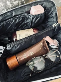 VIAMAJA Toilettasker<Toilettaske - Black leather
