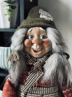 VIAMAJA Jul<Troldemor og troldefar