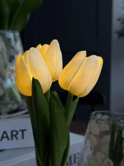 VIAMAJA Blomster|Påske<Tulipaner med lys - Hvid