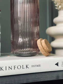 VIAMAJA Kander Og Karafler<Vandflaske med korkprop – Rose 1 ltr.