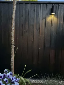 VIAMAJA Lys Og Led|Udendørs Led<Væglampe med solceller