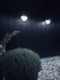 VIAMAJA Lys Og Led|Udendørs Led<Væglampe med solceller – Sæt med 4 stk